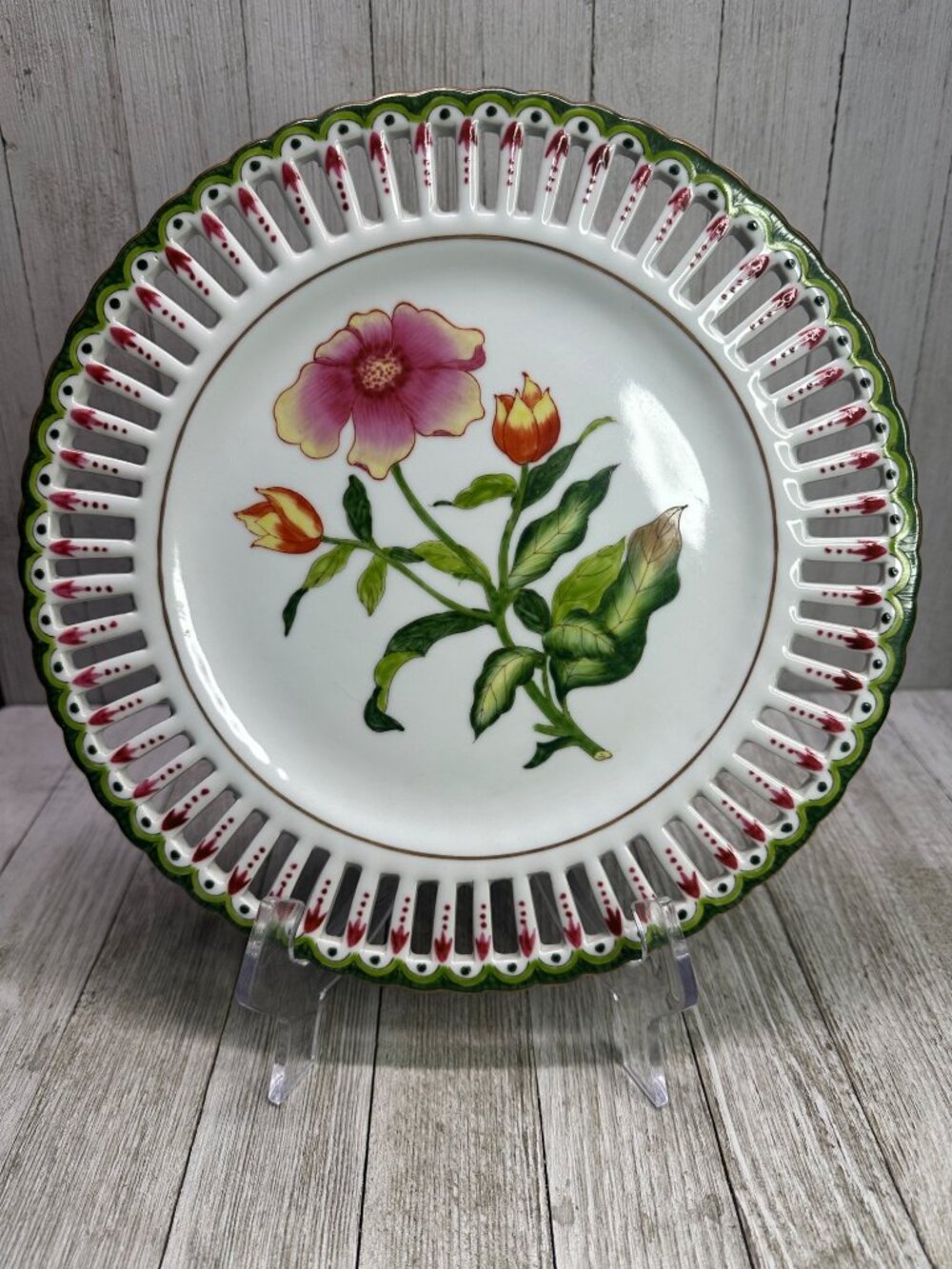 Vintage Chinese Oriental Accent Decorative Pierced Rim Plate Floral Design 10''